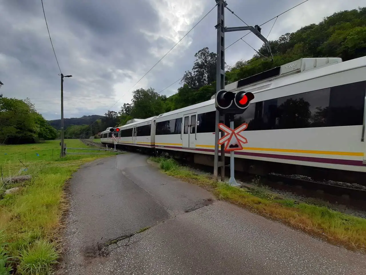 Suprimidos al menos doce Cercanías entre Santander y Torrelavega, Cabezón y Reinosa