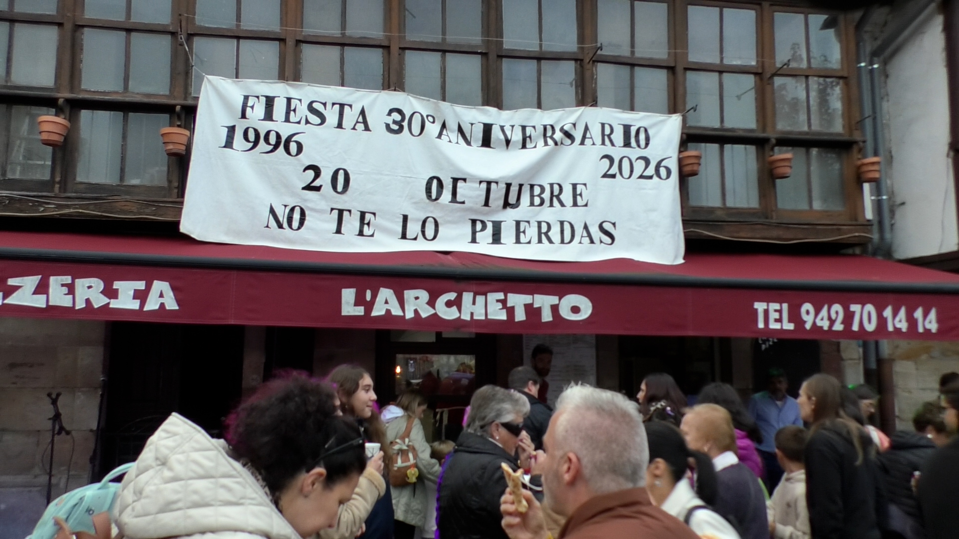 La Pizzería L’Archetto celebra 30 años de historia con Luciano y José al frente del negocio