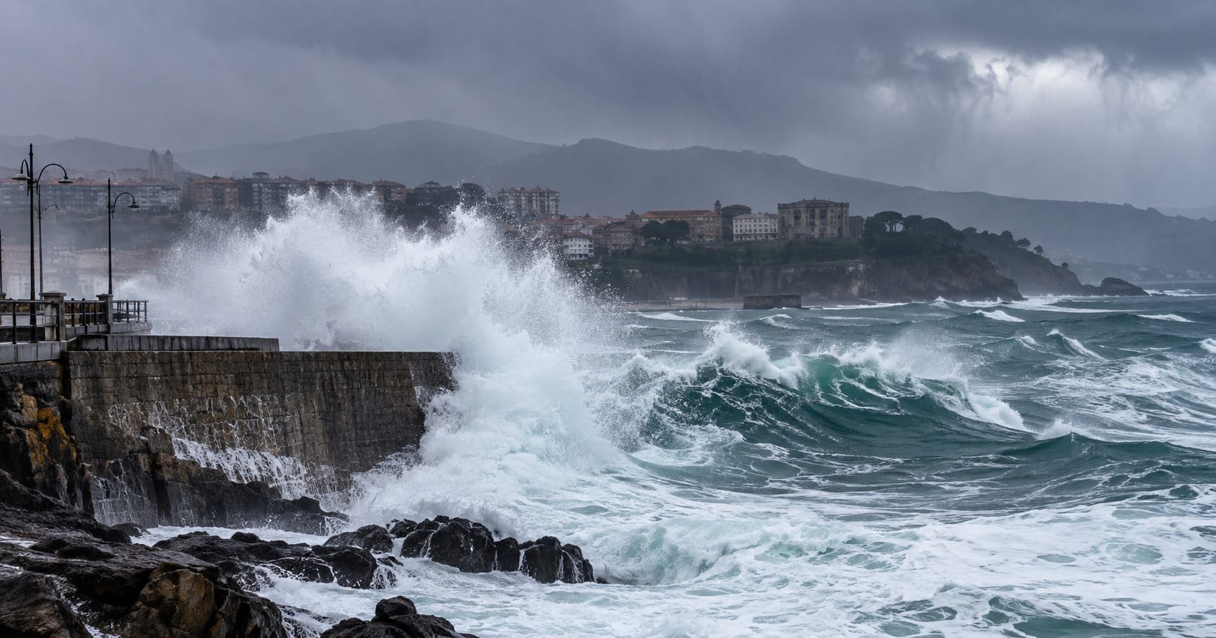 Cantabria afronta un miércoles marcado por las fuertes lluvias y el mal estado de la mar