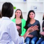 Leticia Martin (Matrona) piden soluciones a la falta de matronas en Cantabria