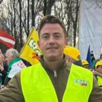 Luis Pérez Portilla, secretario general de UGAM-COAG hablando de la concentración de hoy frente a la fábrica de Leche Celta